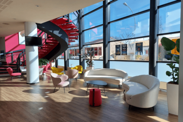 espace-attente-agencement-librairie-efi-concept