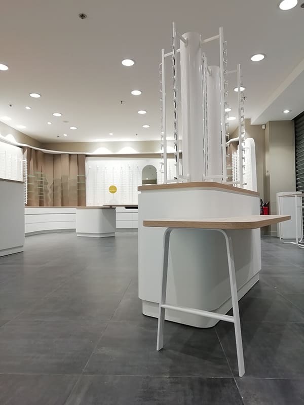 agencement-magasin-optique-design-efi-concept