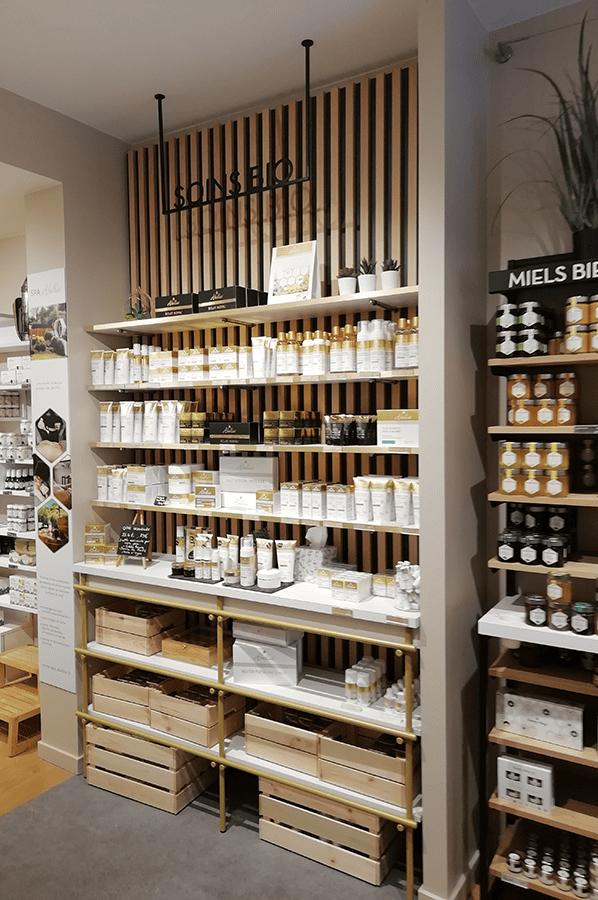 étagères-agencement-de-magasin-bio-efi-concept