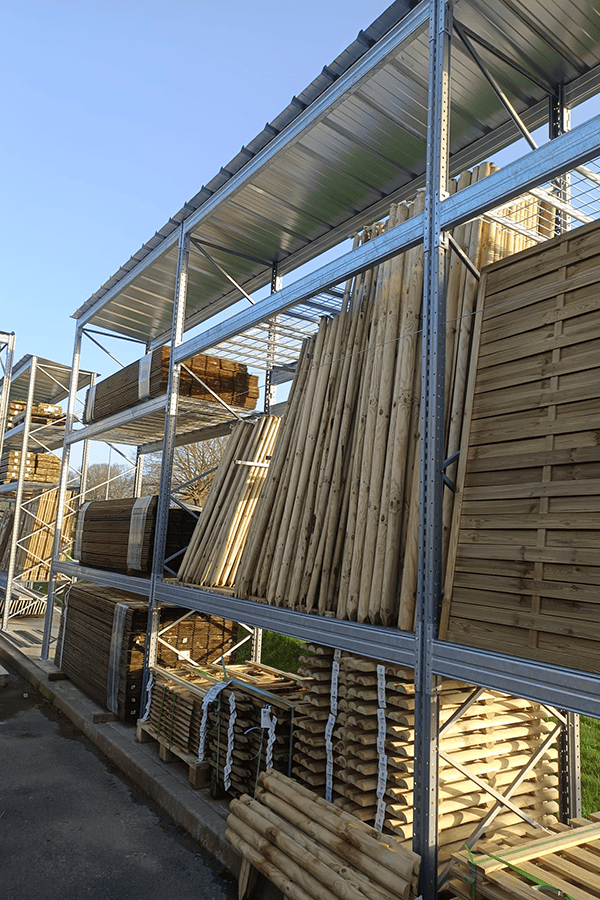 rack-extérieur-agencement-magasin-jardinerie-efi-concept