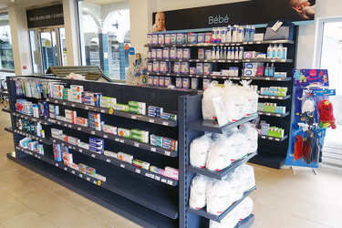 agencement-gondoles-pharmacie-efi-concept