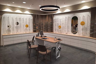 agencement-magasin-optique-bois-efi-concept