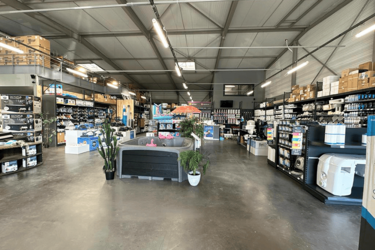 agencement-magasin-piscine-efi-concept