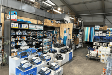 agencement-magasin-piscine-rack-efi-concept