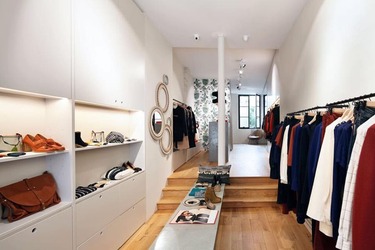 agencement-magasins-vetement-femme-efi-concept