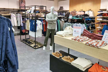 agencement-magasins-vetements-homme-femme-enfant-efi-concept