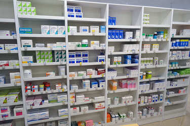 agencement-reserve-pharmacie-efi-concept