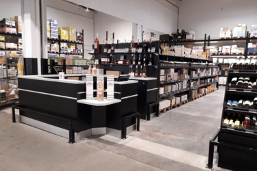 comptoir-agencement-magasin-vin-efi-concept