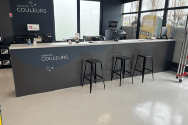 espace-machine-a-teinte-agencement-magasin-decoration-efi-concept