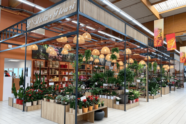 espace-presentation-fleurs-agencement-magasin-jardinerie-efi-concept