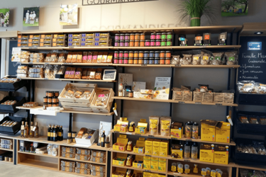 etagere-murale-agencement-magasin-bio-efi-concept