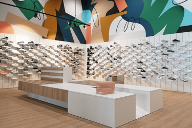 exposition-chaussures-agencement-magasin-de-chaussures-efi-concept