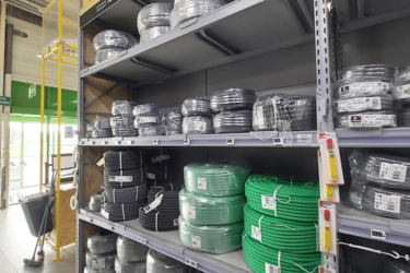 exposition-rack-agencement-magasin-electricite-efi-concept