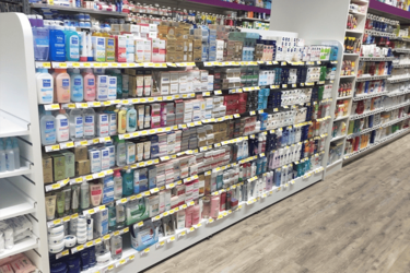 gondole-basse-agencement-magasin-cosmetique-efi-concept