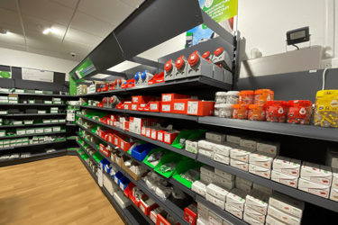 gondole-basse-agencement-magasin-electricite-efi-concept