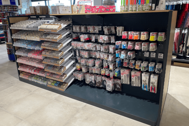 gondole-rayon-loisirs-creatifs-agencement-de-magasin-discount-efi-concept