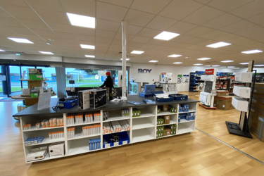 meuble-exposition-agencement-magasin-electricite-efi-concept