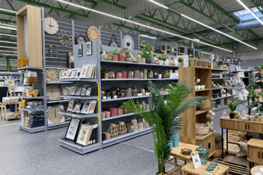 rayon-gondole-décoration-agencement-magasin-discount-efi-concept