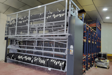 stockeur-rotatif-pneus-agencement-magasin-automobile-efi-concept