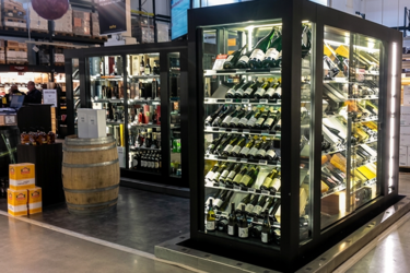 vitrine-agencement-magasin-vin-efi-concept